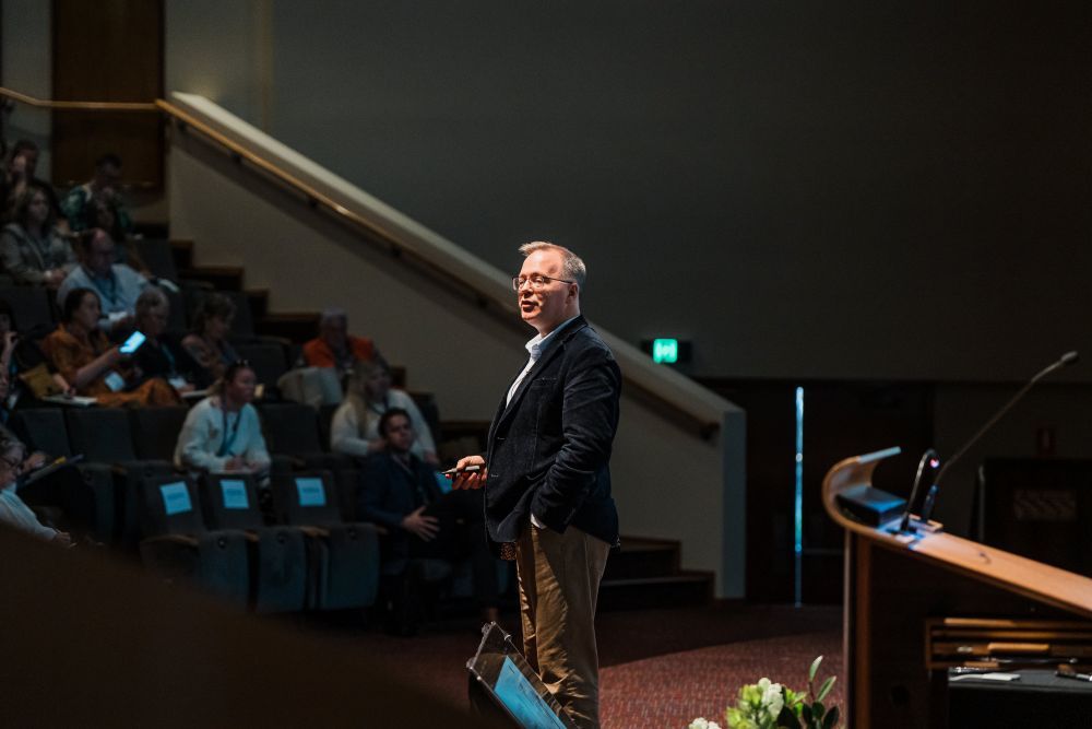 Tom Bennett OBE presenting at the Teaching Matters Summit